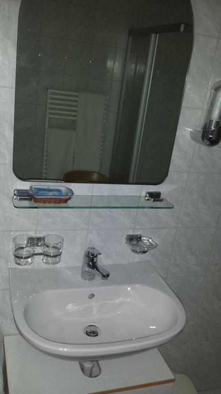 Gastwirtschaft Hornbach-Pinte Otel Wasen Oda fotoğraf